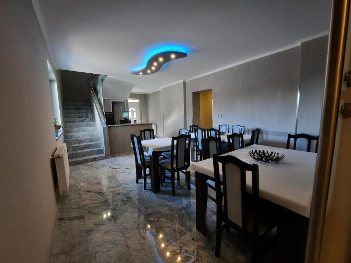 Borostyan Panzio Bed & Breakfast Debrecen Exterior photo