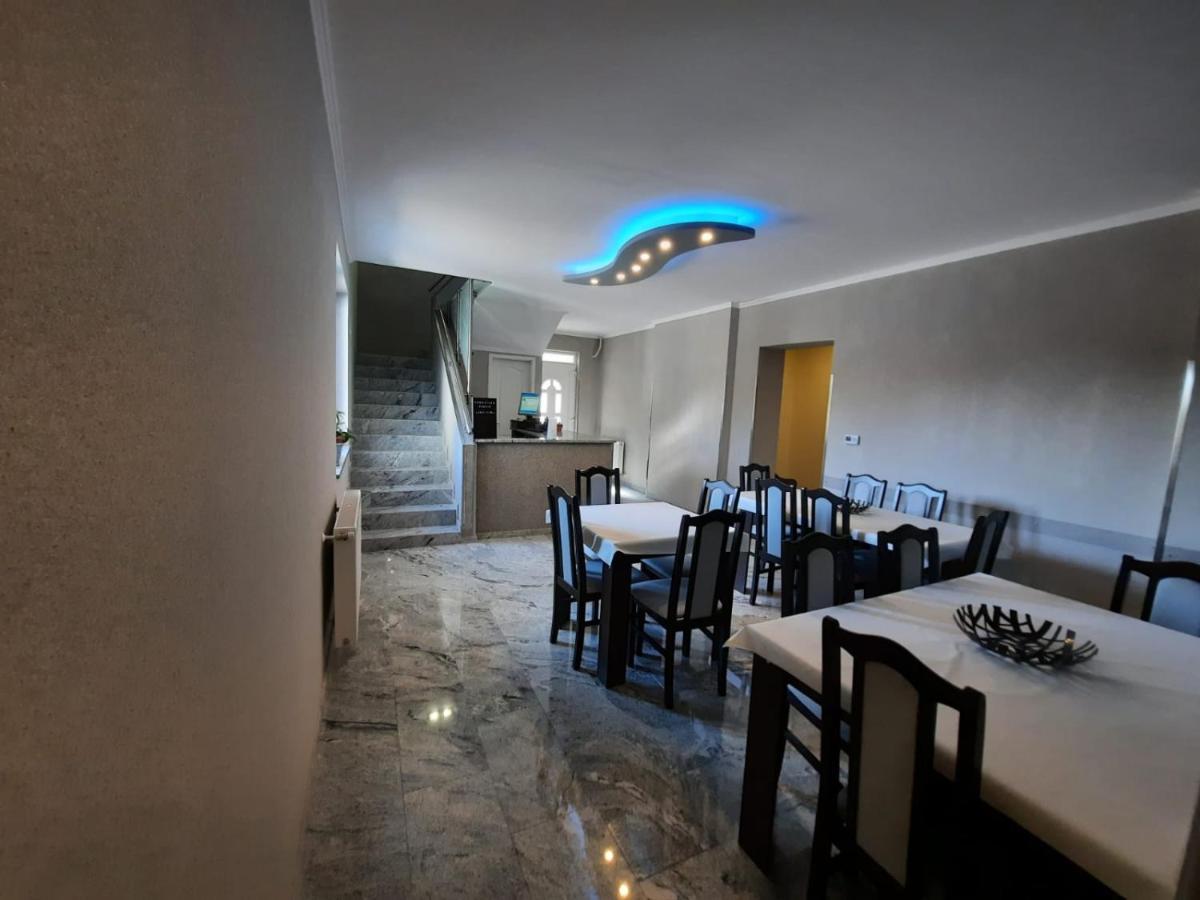 Borostyan Panzio Bed & Breakfast Debrecen Exterior photo